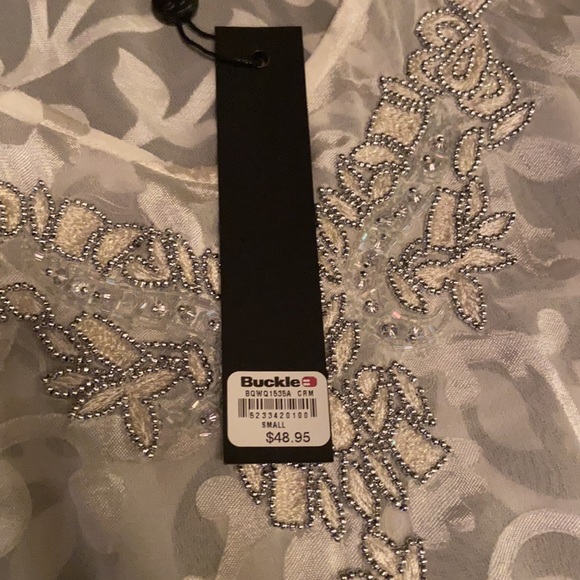 BKE Boutique flowy tank - Picture 5 of 8